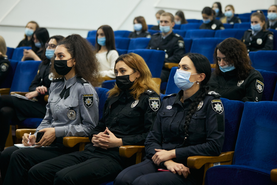Students of National Academy of Internal Affairs discussing the results of the study Understanding Masculinity in the Security Sector of Ukraine. Photo: UN Women Ukraine/Serhii Perepelytsia